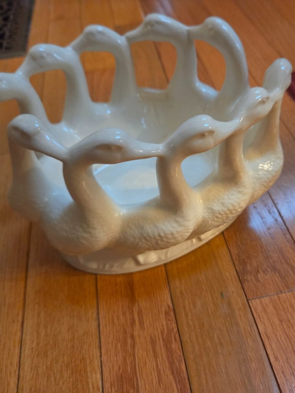 vintage gaggle of geese planter/centerpiece - Picture 1 of 4